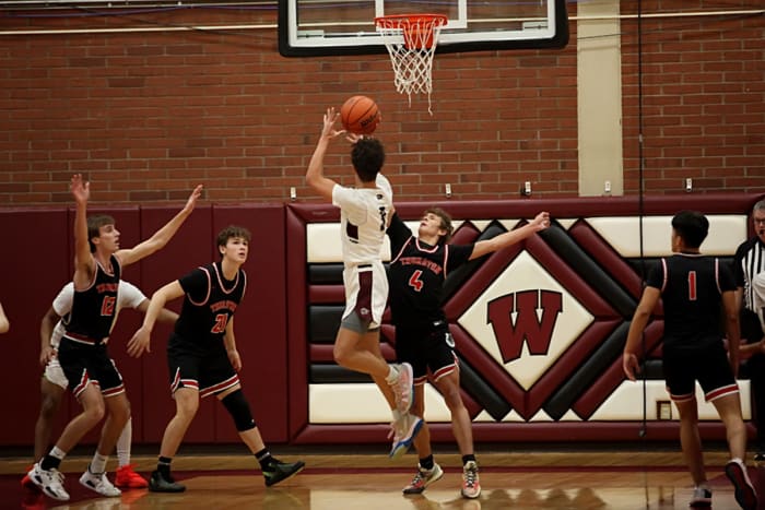 Thurston.Willamette.boys-basketball.Michele-Bunch.41